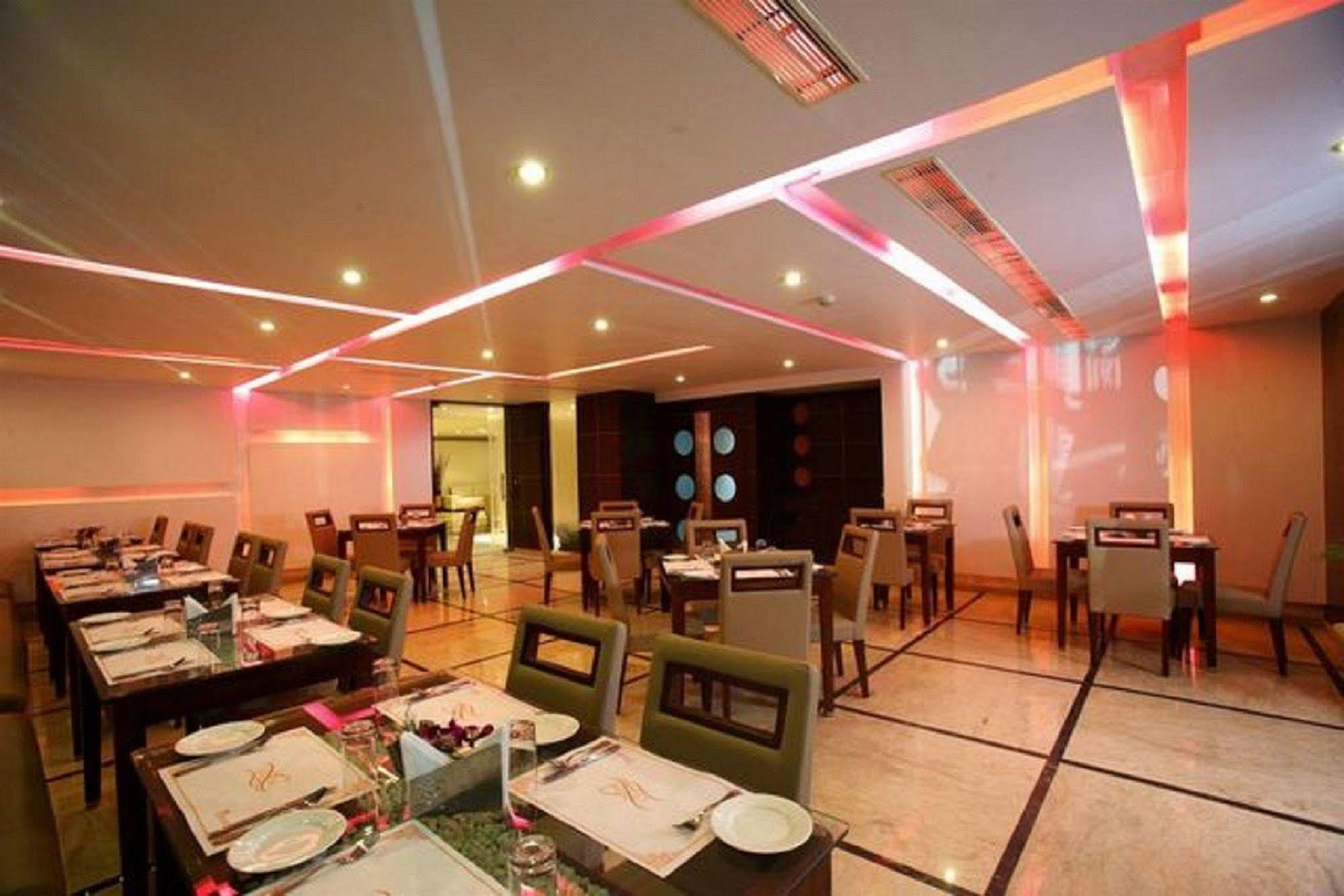 Hotel Citrine à Bangalore Extérieur photo