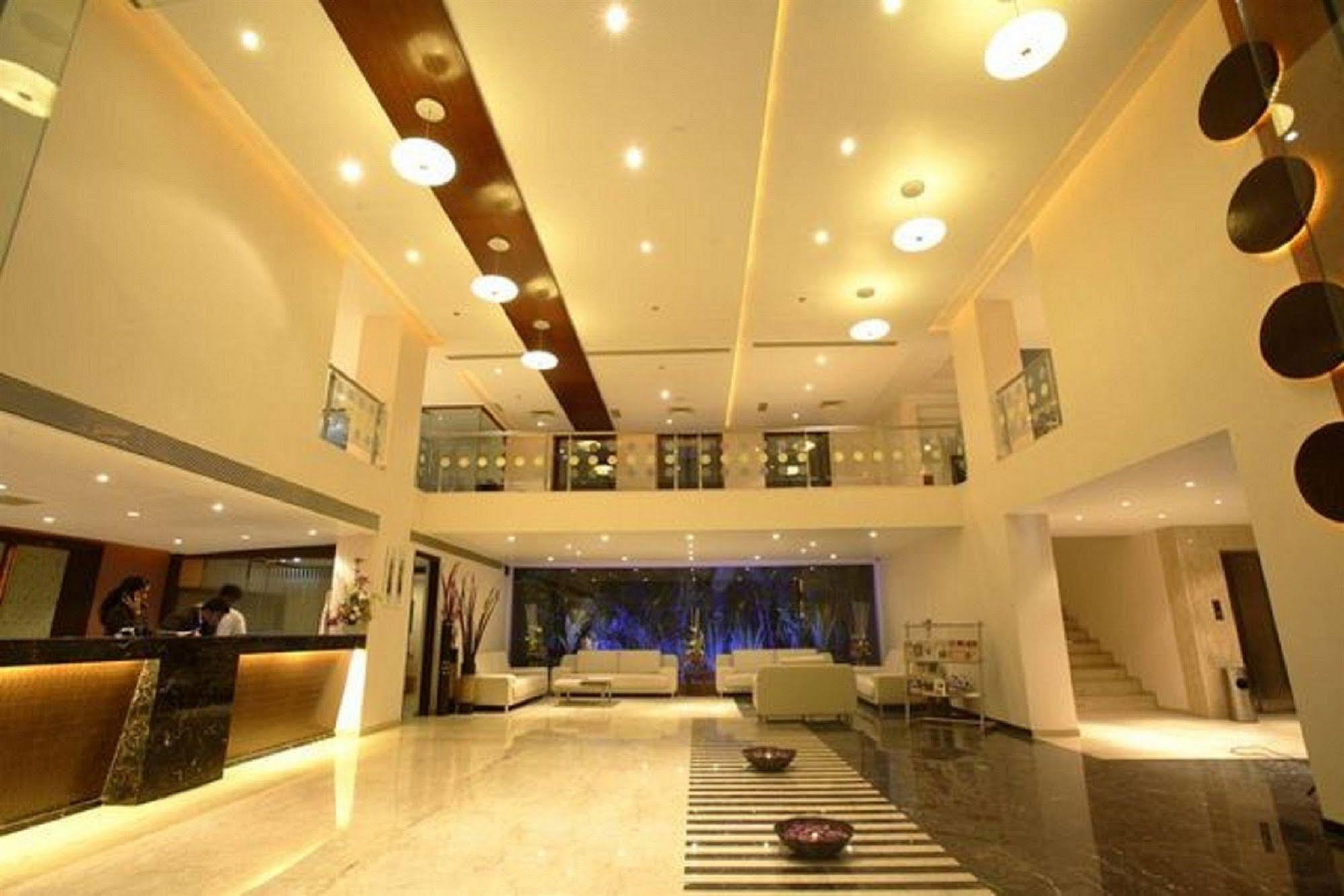 Hotel Citrine à Bangalore Extérieur photo