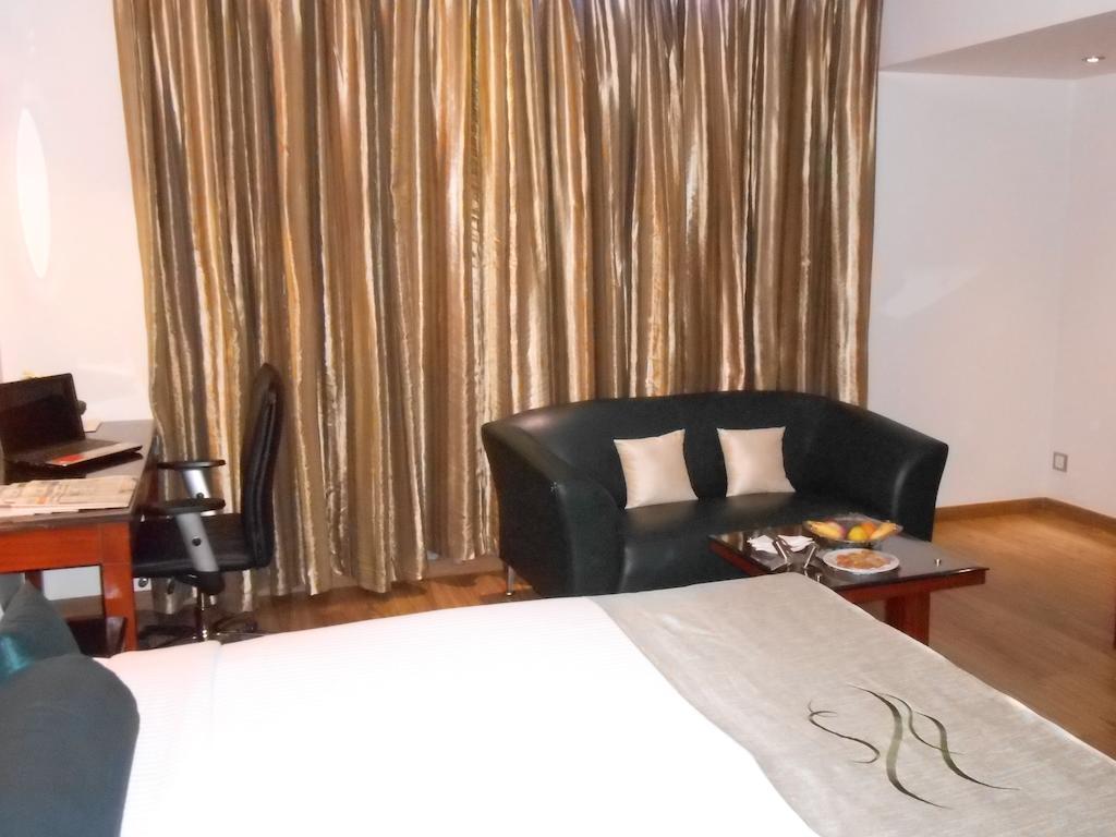 Hotel Citrine à Bangalore Extérieur photo