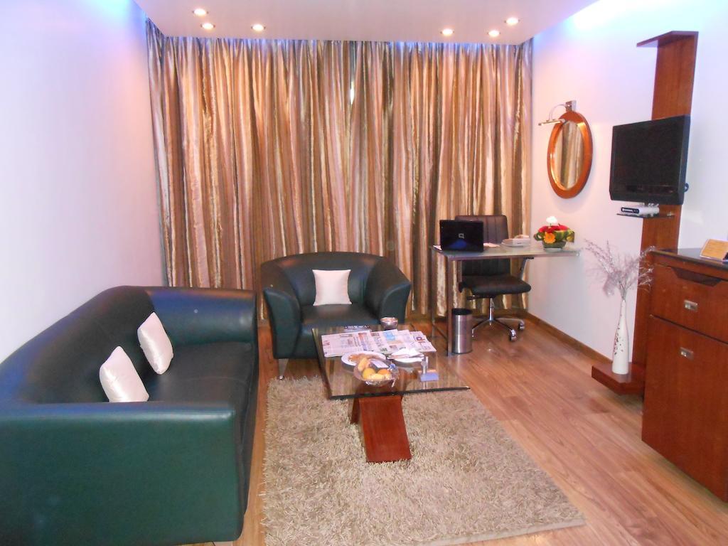Hotel Citrine à Bangalore Extérieur photo